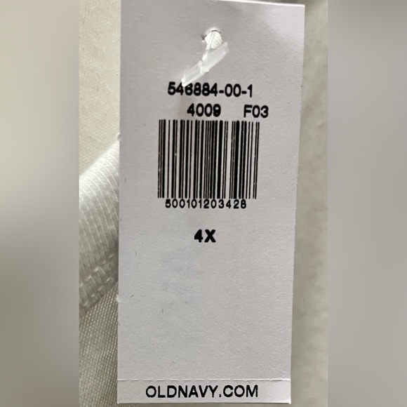 Old Navy cropped tee in white with green graphic. Size 4X, never worn, tag on - Picture 4 of 5